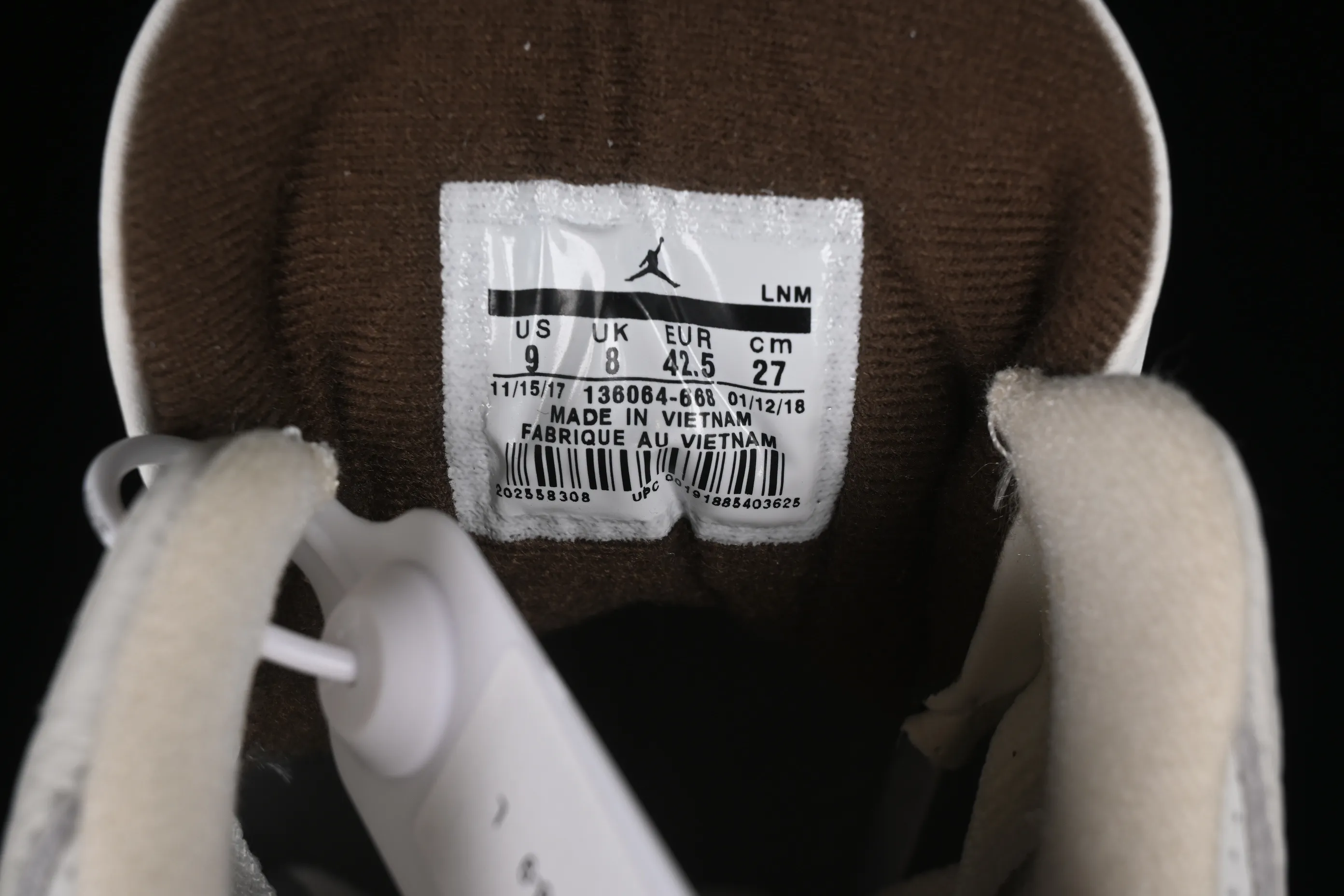 All categories Air Jordan Jordan series basketball shoes Air Jordan 3 Travis Scott x Air Jordan 3 Retro "Cactus Jack" AJ3 Joe 3 joint cream off-white barb basketball shoes 136064-668
